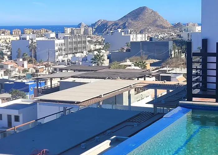 Ocaso Haus - King Penthouse Retreat Apartment