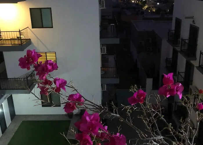 Ocaso Haus - King Penthouse Retreat *